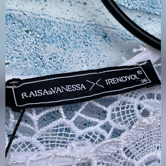 raisa vanessa trendyol white pleated lace embroidered mini dress size 36/6 - Picture 8 of 16